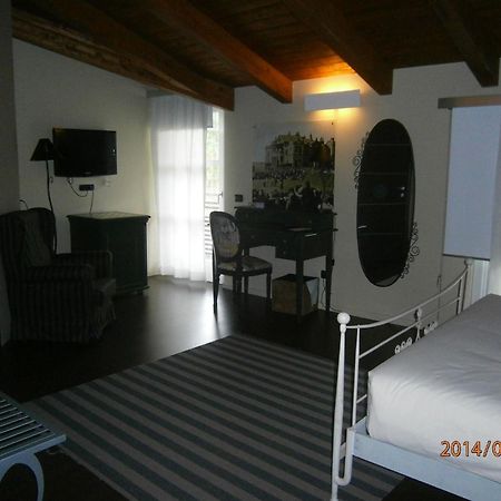 Foresteria Del Castello Torre Canavese Bilik gambar