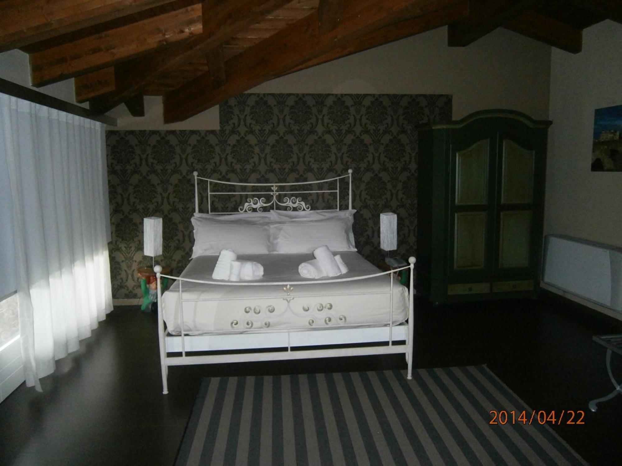 Foresteria Del Castello Torre Canavese Bilik gambar